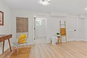 60 Neillian St, Bedford, MA 01730 - Photo 33