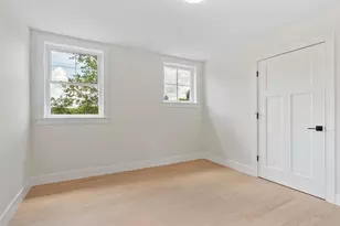 60 Neillian St, Bedford, MA 01730 - Photo 25