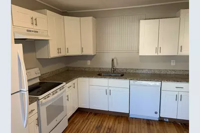 135 Lafayette Sq, Haverhill, MA 01832 - Photo 9