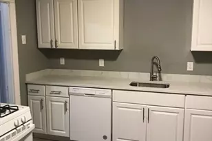 135 Lafayette Square, Haverhill, MA 01832 - Photo 5