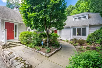 15 Fieldstone Dr, Winchester, MA 01890 - Photo 3