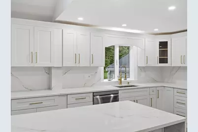 1126 Plymouth St, East Bridgewater, MA 02333 - Photo 7