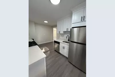 215 Ferry St #1, Everett, MA 02149 - Photo 3