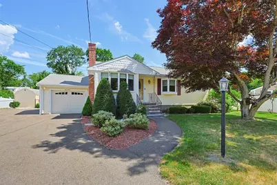 17 W Vanston Rd, Stoughton, MA 02072 - Photo 3