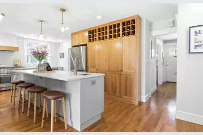 18 Roberts Rd, Medford, MA 02155 - Photo 7