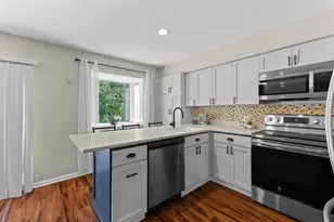 57 Brookdale Cir, Shrewsbury, MA 01545 - Photo 9