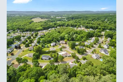 34 Gloria Drive, Westfield, MA 01085 - Photo 39