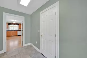 34 Gloria Dr, Westfield, MA 01085 - Photo 21