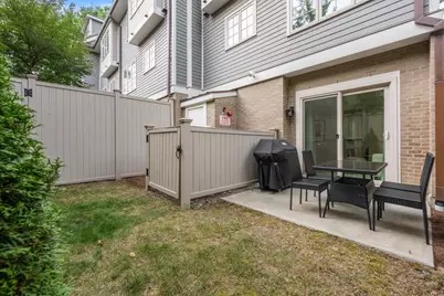 21 Crowninshield Rd #21, Brookline, MA 02446 - Photo 27