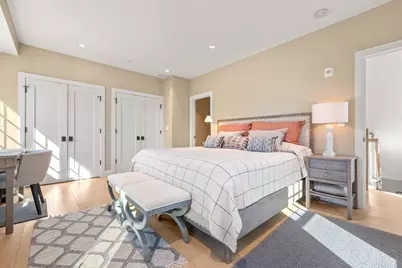 21 Crowninshield Rd #21, Brookline, MA 02446 - Photo 11
