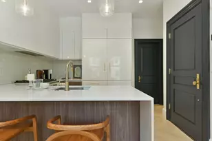 112 Charles St, Boston, MA 02114 - Photo 7