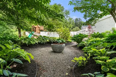 164 East Main St, Hopkinton, MA 01748 - Photo 33