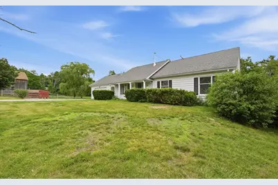 11 James Rd, Upton, MA 01568 - Photo 3