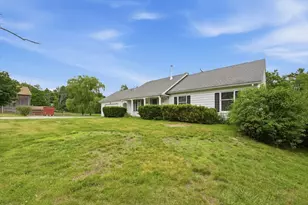 11 James Rd, Upton, MA 01568 - Photo 3