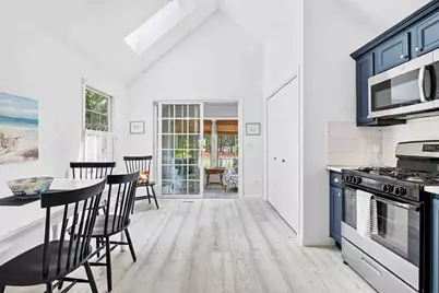 16 Gold Leaf Ln #16, Mashpee, MA 02649 - Photo 5