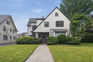 38 Oxford St, Springfield, MA 01108 - Photo 1