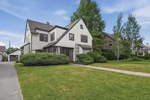 38 Oxford St, Springfield, MA 01108 - Photo 1
