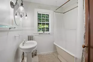 38 Oxford St, Springfield, MA 01108 - Photo 25