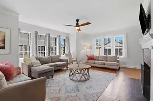38 Oxford St, Springfield, MA 01108 - Photo 5