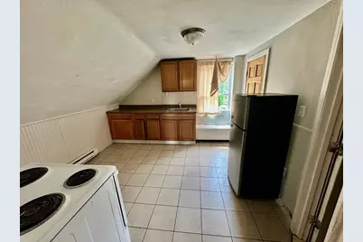 37 Hale St #3, Bridgewater, MA 02324 - Photo 5