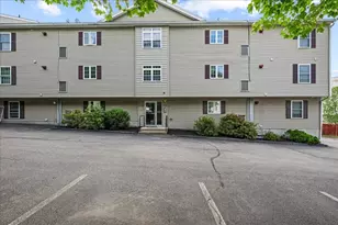 1 Hatfield St, Worcester, MA 01604 - Photo 27