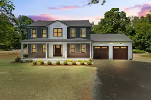 7 Elm Pl, Hanson, MA 02341 - Photo 3