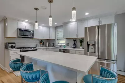 23 Lovers Leap Ave, Lynn, MA 01904 - Photo 9