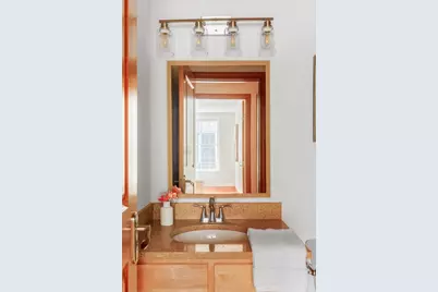 2440 Massachusetts Avenue #3, Cambridge, MA 02140 - Photo 9