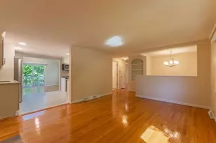 123 Mallard Cir, Agawam, MA 01001 - Photo 11