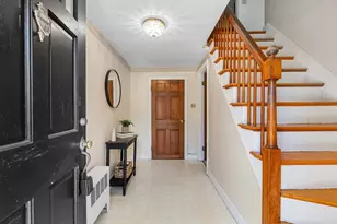 38 Robinhood Rd, Winchester, MA 01890 - Photo 3