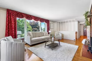 38 Robinhood Rd, Winchester, MA 01890 - Photo 7