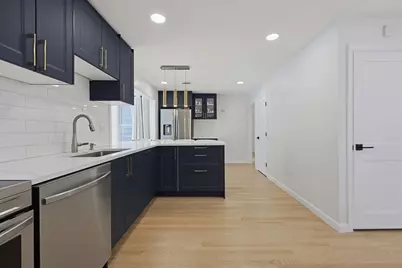 138 Tolman St, Newton, MA 02465 - Photo 9