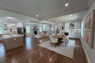 1172 Washington St, Holliston, MA 01746 - Photo 7