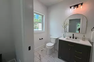 1172 Washington St, Holliston, MA 01746 - Photo 15