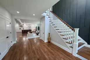 1172 Washington St, Holliston, MA 01746 - Photo 3