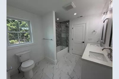 1172 Washington St, Holliston, MA 01746 - Photo 21