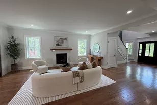 1172 Washington St, Holliston, MA 01746 - Photo 11