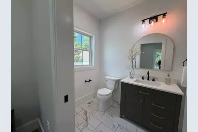 1172 Washington St, Holliston, MA 01746 - Photo 15