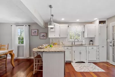 2 Pleasant Avenue, Chelmsford, MA 01824 - Photo 3