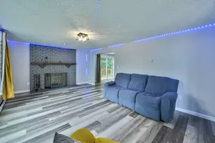 48 Central St, Auburn, MA 01501 - Photo 9