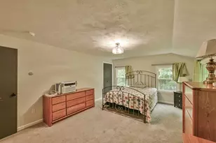 48 Central St, Auburn, MA 01501 - Photo 23