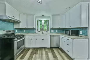48 Central St, Auburn, MA 01501 - Photo 17