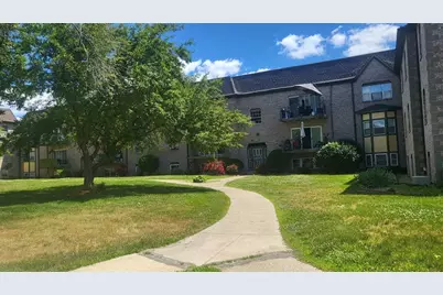 102 Oak Ln #4, Brockton, MA 02301 - Photo 3
