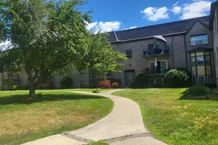 102 Oak Ln, Brockton, MA 02301 - Photo 3