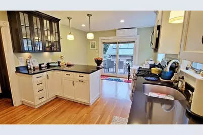 9 Avalon #1, Boston, MA 02132 - Photo 5