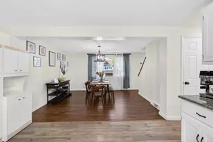 71 Whittier St, Haverhill, MA 01830 - Photo 5