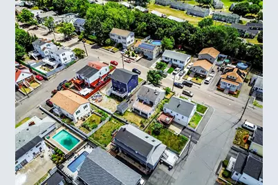 32 Fenley St, Revere, MA 02151 - Photo 39