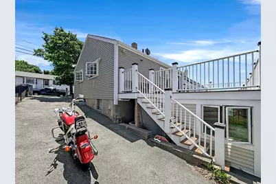 32 Fenley St, Revere, MA 02151 - Photo 3