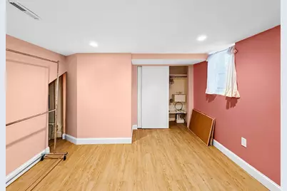 32 Fenley St, Revere, MA 02151 - Photo 27