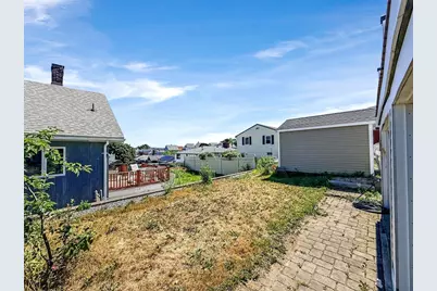 32 Fenley St, Revere, MA 02151 - Photo 31